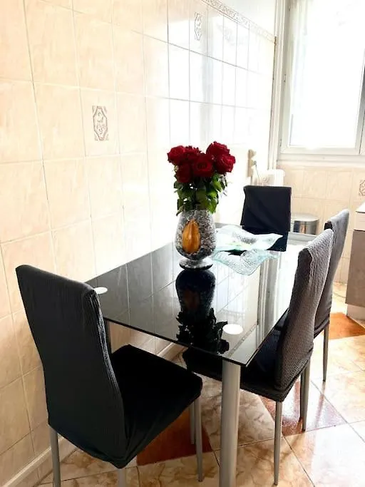 Superbe Appartement Pres Du Metro 4 Proche Paris Bagneux  Apartment Bagneux (Hauts-de-Seine)